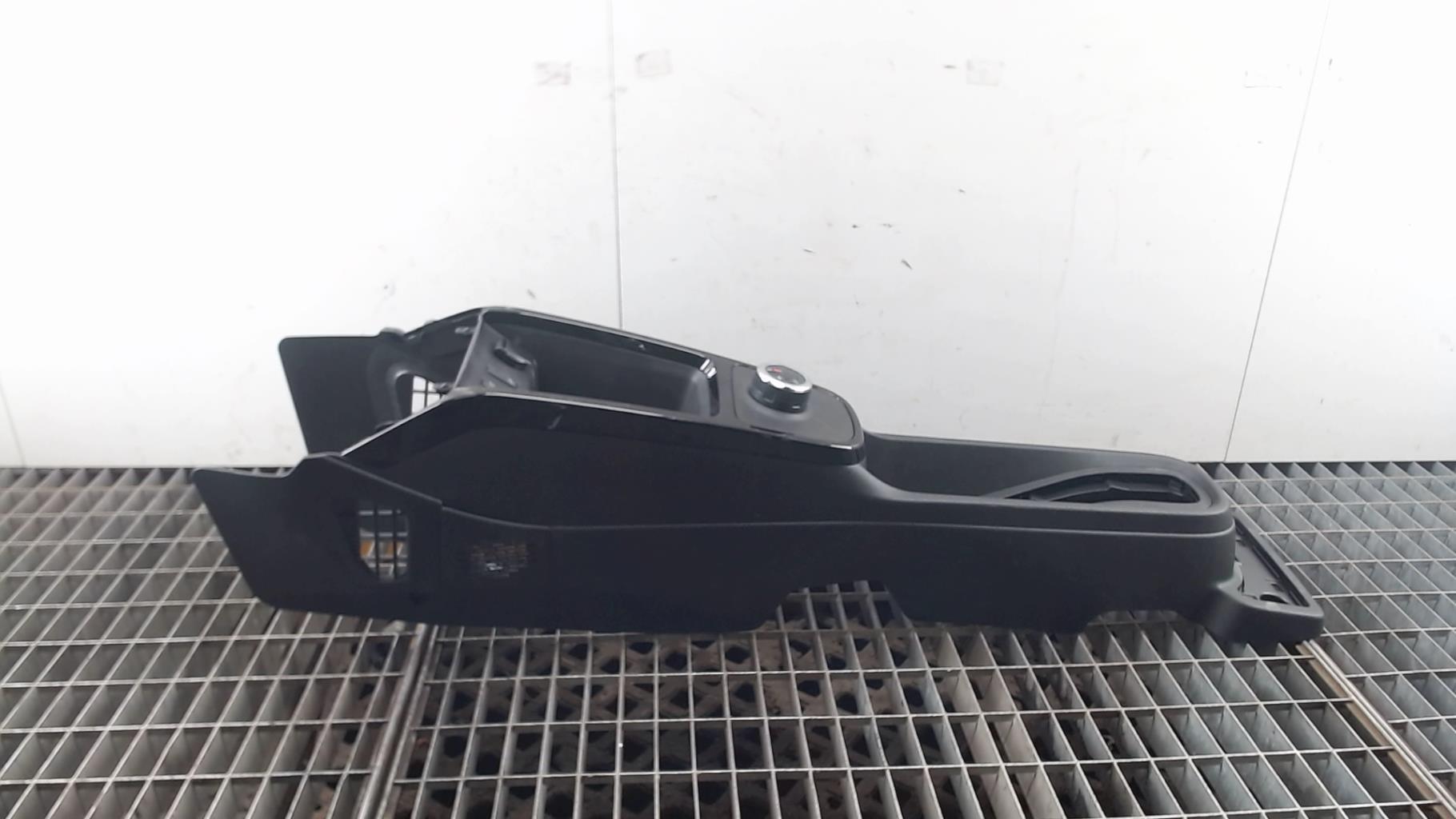 Console central (interieur plastique) DACIA SPRING Electricité - 1