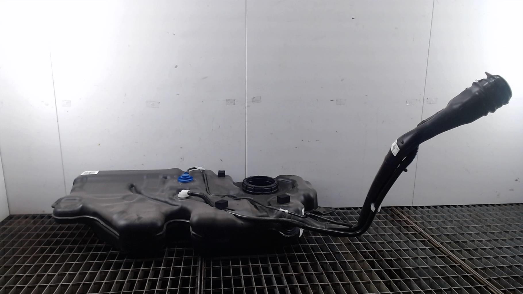 Reservoir essence RENAULT CLIO 5 PHASE 1 Essence - 1