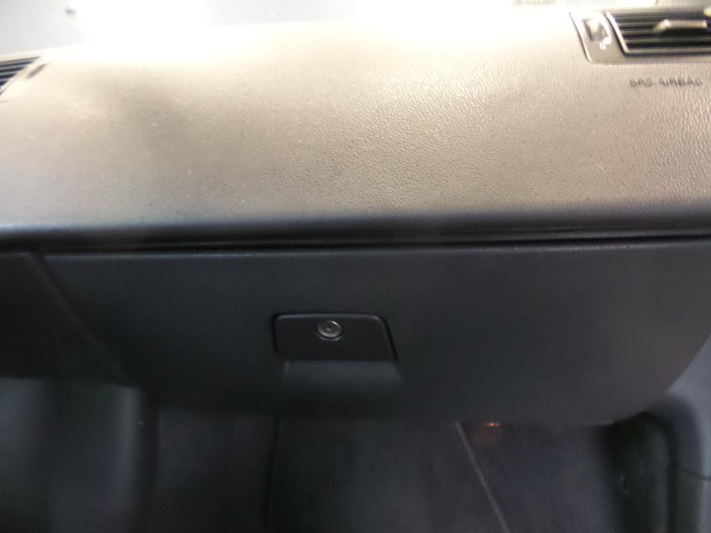 Boite a gants VOLVO V 50 PHASE 1 BREAK Diesel - 1