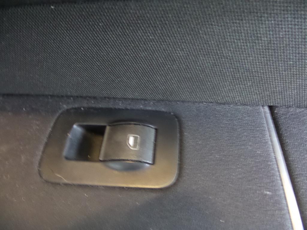 Interrupteur de leve vitre avant droit AUDI A2 Diesel - 1