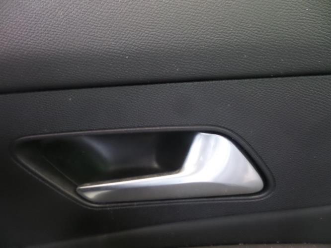 Console Centrale Intérieure (Plastique) Peugeot 308 III – Occasion, Vert Foncé, 22 000 Km