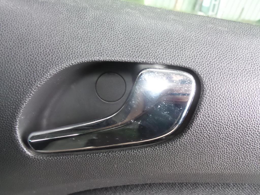 Poignee interieur arriere droit OPEL CORSA D PHASE 1 Diesel - 1