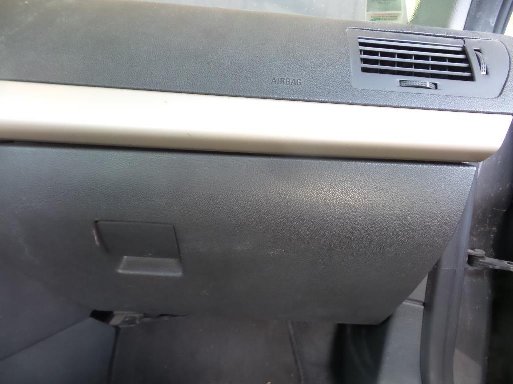 Boite a gants OPEL ASTRA H GTC PHASE 2 Diesel - 1