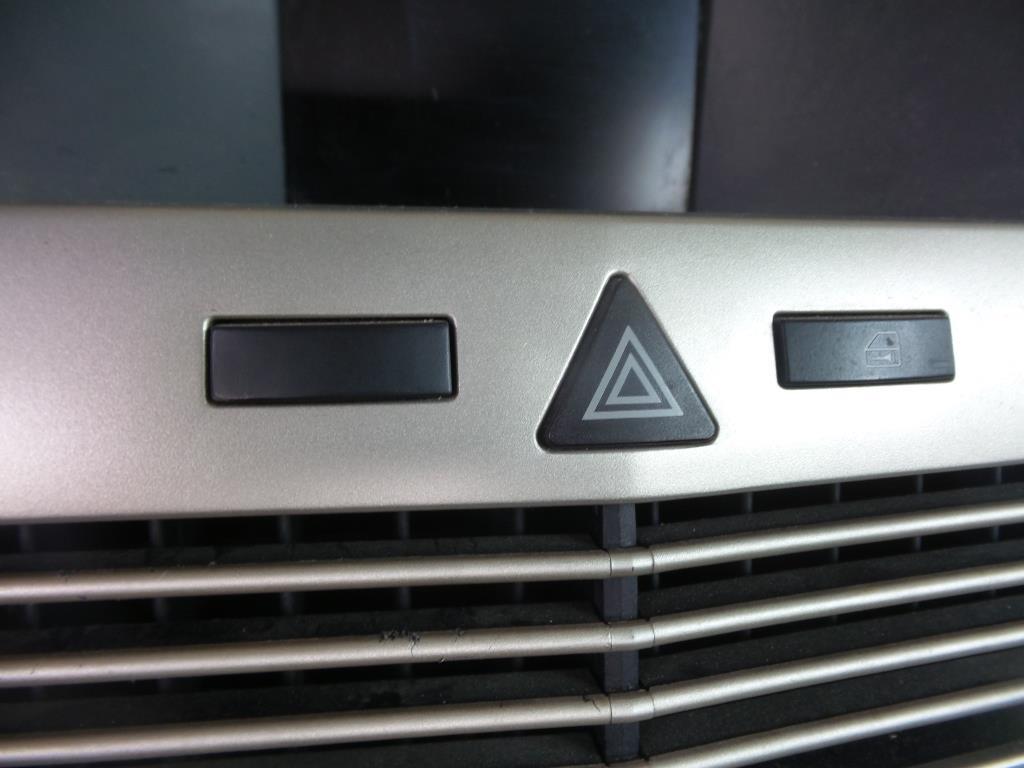 Bouton de warning OPEL ASTRA H GTC PHASE 2 Diesel - 1