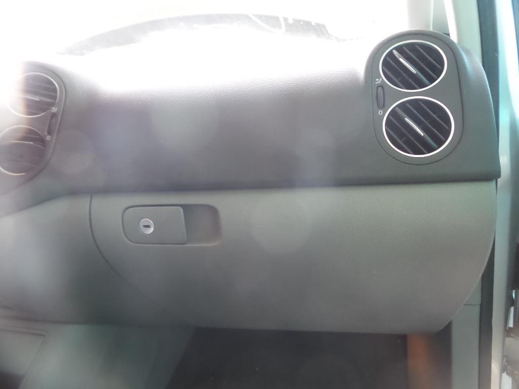 Boite a gants VOLKSWAGEN GOLF PLUS PHASE 1 Essence - 1