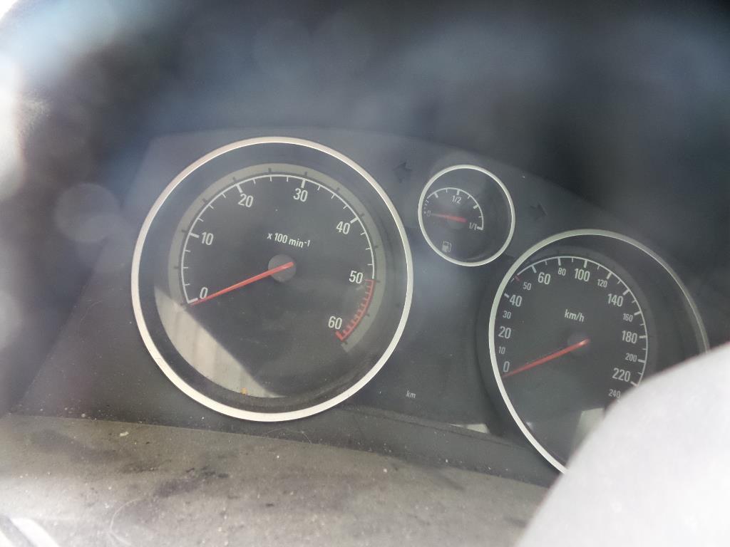 Compteur OPEL ASTRA H GTC PHASE 1 Diesel - 1