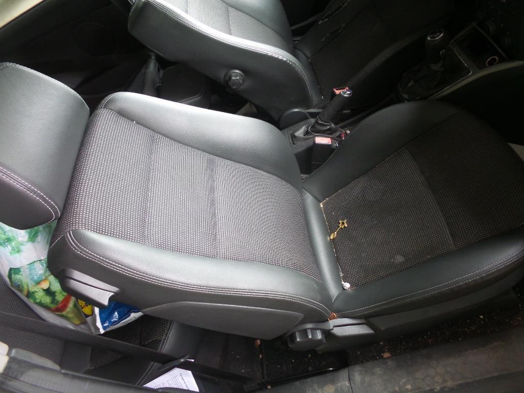 Siege avant droit OPEL ASTRA H GTC PHASE 1 Diesel - 1