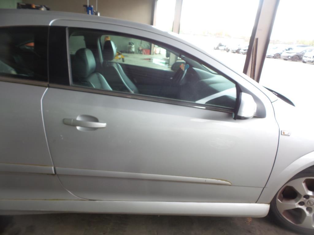 Porte avant droit OPEL ASTRA H GTC PHASE 1 Diesel - 1