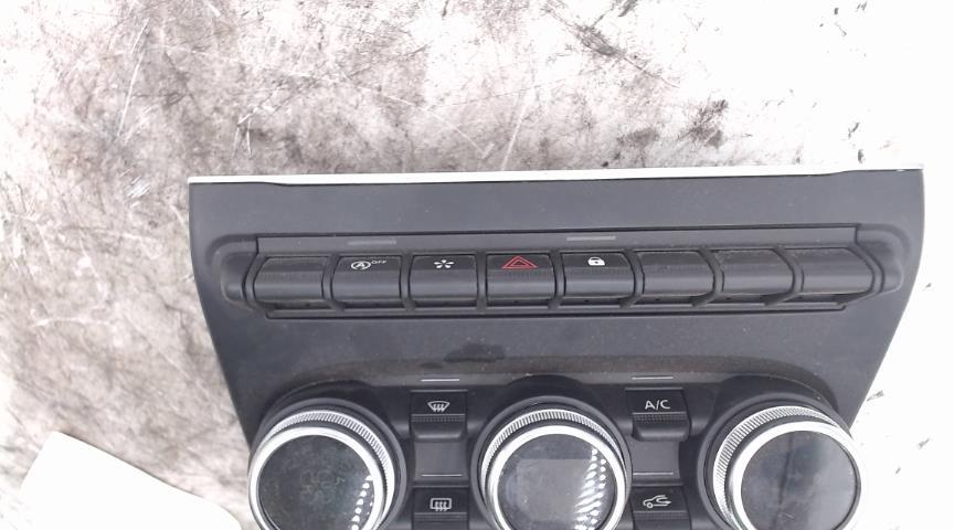 Commande chauffage RENAULT CLIO 5 PHASE 1 Essence/Hybride - 1