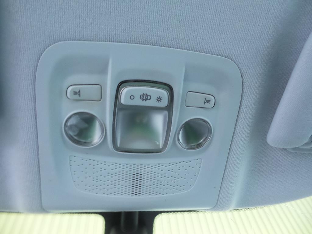 Eclairage de plafonnier PEUGEOT 208 1 PHASE 1 Diesel - 1