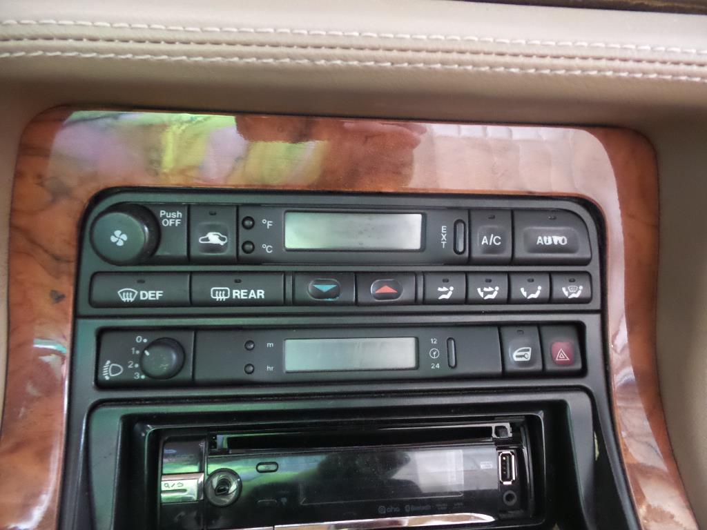 Bouton de warning JAGUAR XJ 2 PHASE 3 Essence/GPL - 1