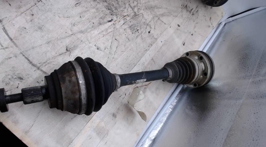 Cardan gauche (transmission) VOLKSWAGEN EOS CABRIO PHASE 1 Diesel - 1