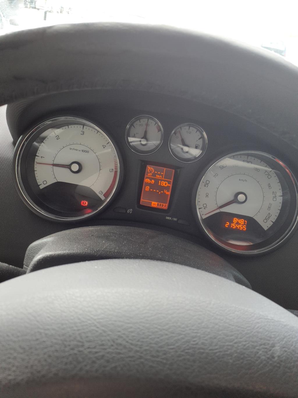 Compteur PEUGEOT 308 1 SW PHASE 1 BREAK Diesel - 1