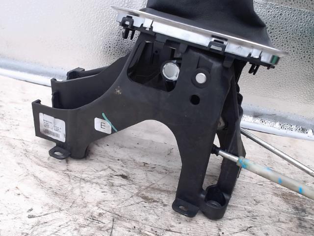 Levier de vitesses RENAULT CLIO 5 PHASE 1 Essence/Hybride - 1