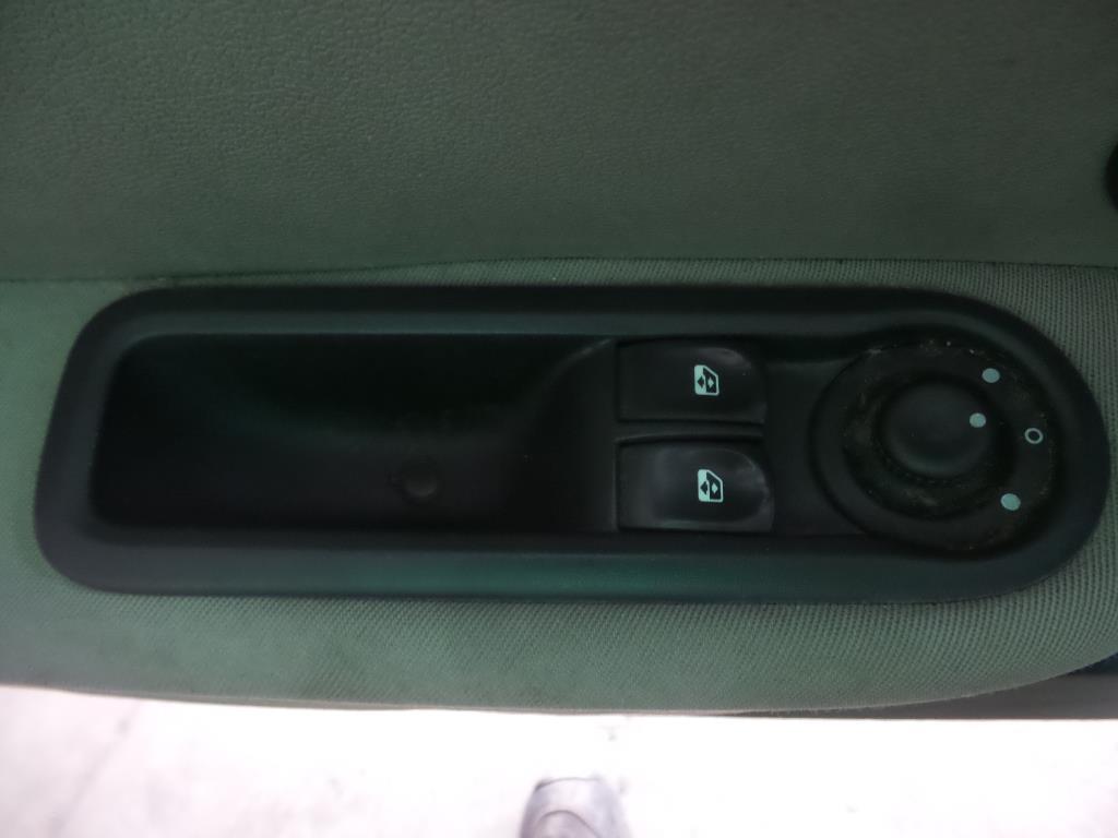 Commande retroviseurs RENAULT CLIO 3 PHASE 1 Diesel - 1