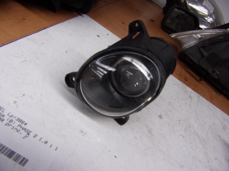Anti brouillard gauche (feux) VOLKSWAGEN PASSAT 4 PHASE 2 Diesel - 1