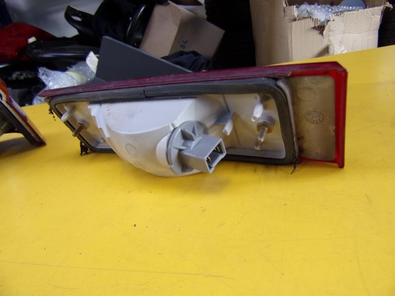Feu arriere secondaire gauche (feux) RENAULT R11 Essence - 1