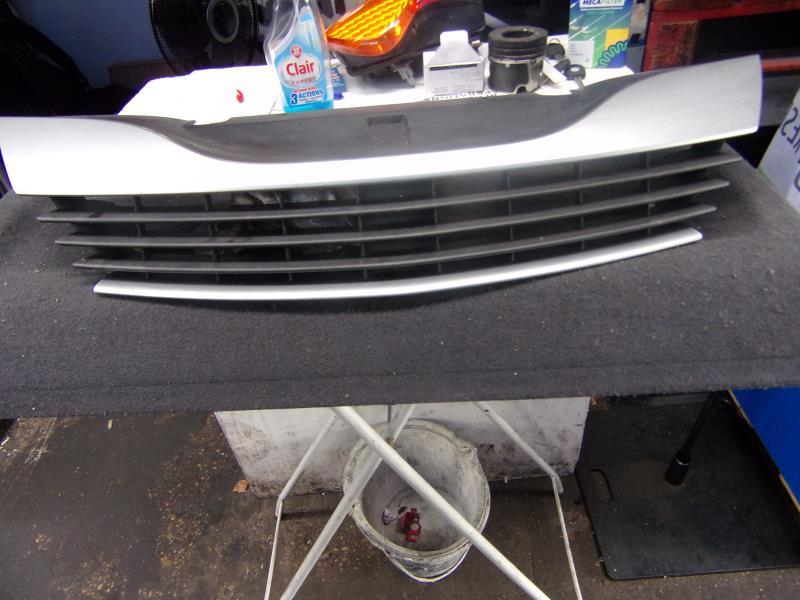 Calandre RENAULT LAGUNA 2 PHASE 2 Diesel - 1
