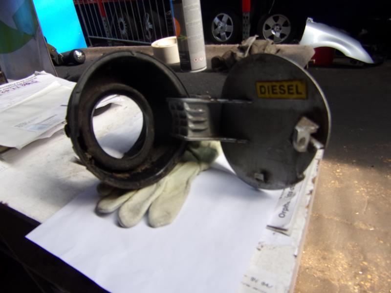 Trappe d'essence CITROEN C4 1 PHASE 1 COUPE Diesel - 1