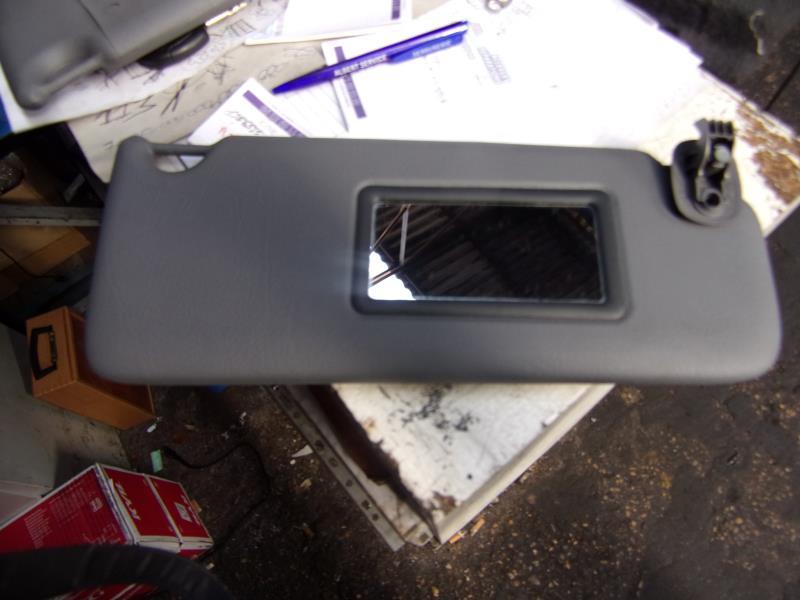 Pare soleil droit RENAULT CLIO 2 PHASE 1 Essence - 1