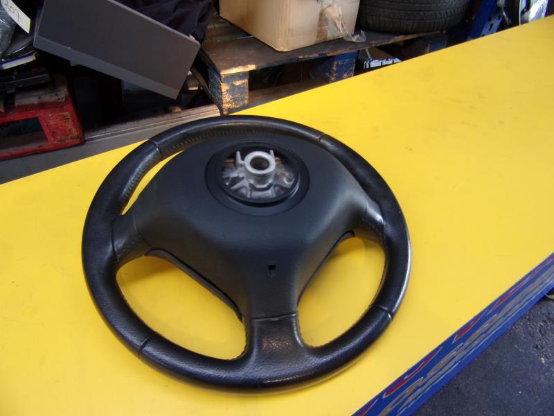 Volant PEUGEOT 407 PHASE 1 BREAK Diesel - 1
