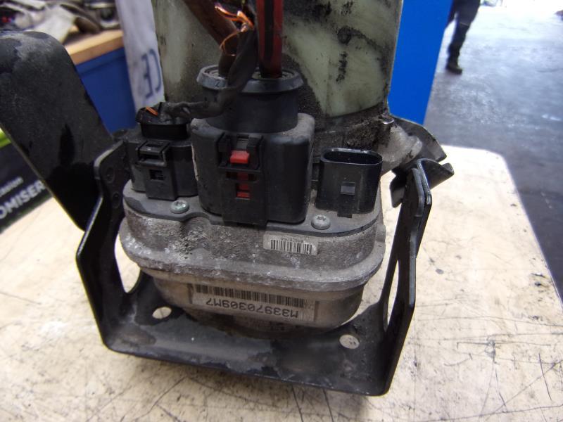Pompe de direction VOLKSWAGEN POLO 4 PHASE 2 Diesel - 1