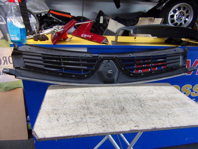Calandre RENAULT MASTER 2 PHASE 2 Diesel - 1