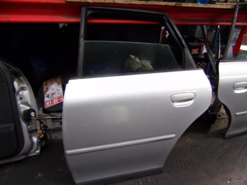 Porte arriere gauche AUDI A3 1 PHASE 2 Essence - 1