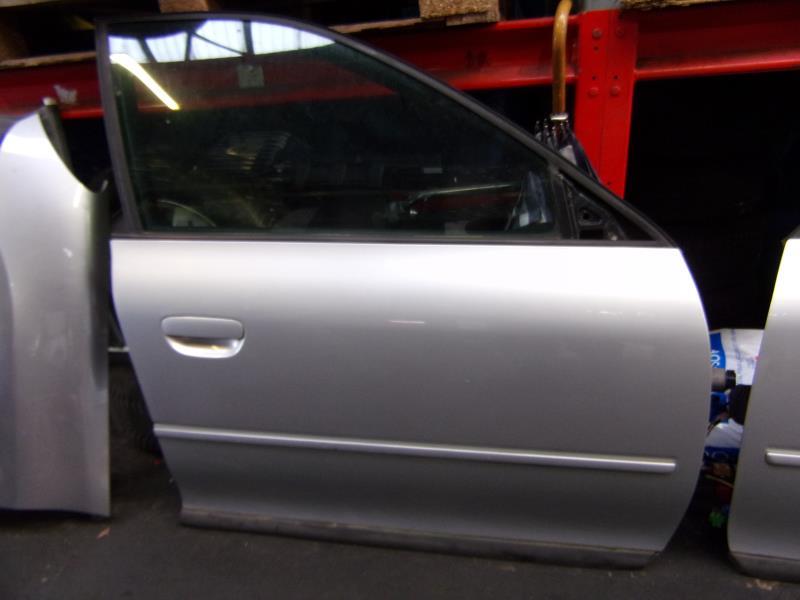 Porte avant droit AUDI A3 1 PHASE 2 Essence - 1