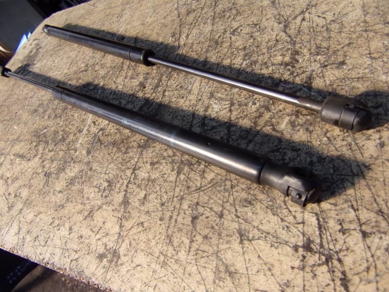Verin de coffre RENAULT GRAND SCENIC 2 PHASE 2 Diesel - 1