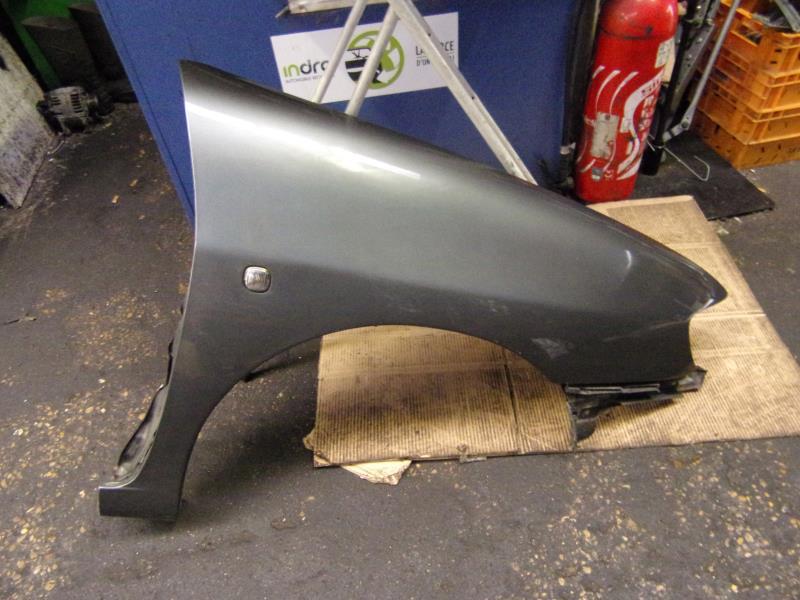 Aile avant droit SEAT IBIZA 2 PHASE 3 Essence - 1