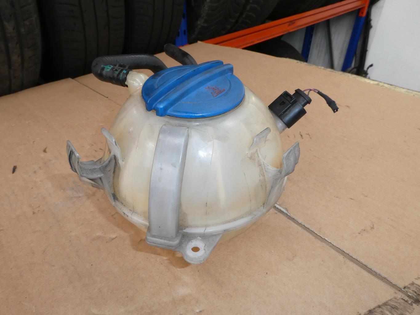 Vase d'expansion VOLKSWAGEN GOLF 5 Diesel - 1