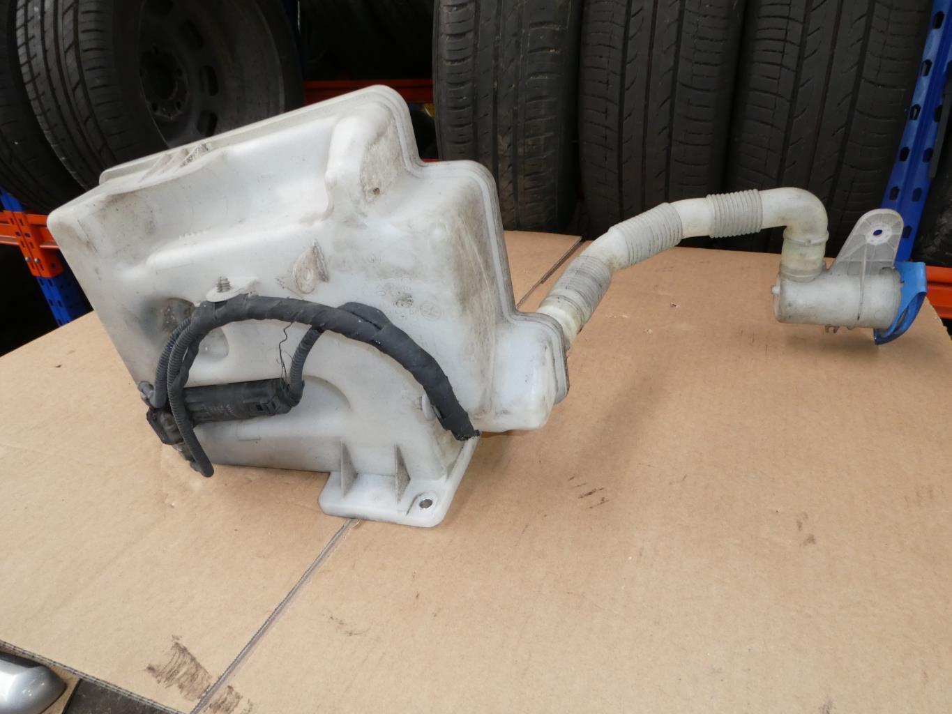 Vase de lave glace VOLKSWAGEN GOLF 5 Diesel - 1