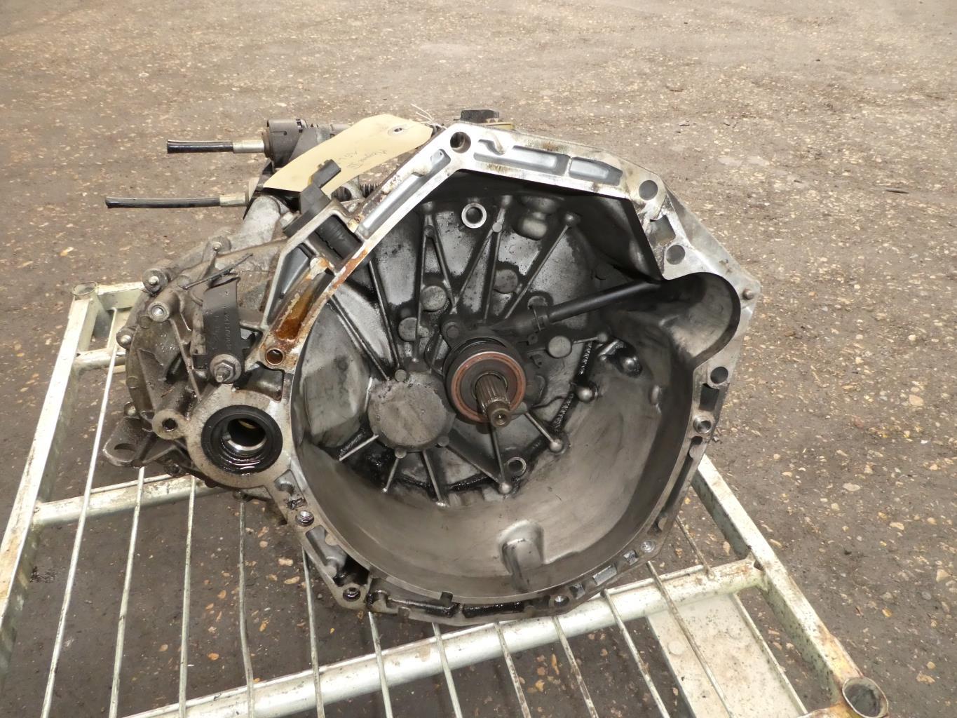Boite de vitesses RENAULT SCENIC 3 PHASE 1 Diesel - 1
