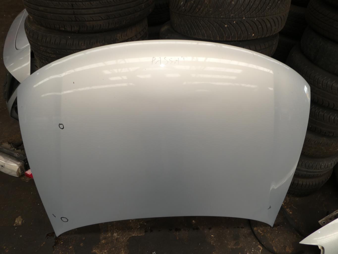 Capot VOLKSWAGEN PASSAT 4 PHASE 1 Diesel - 1