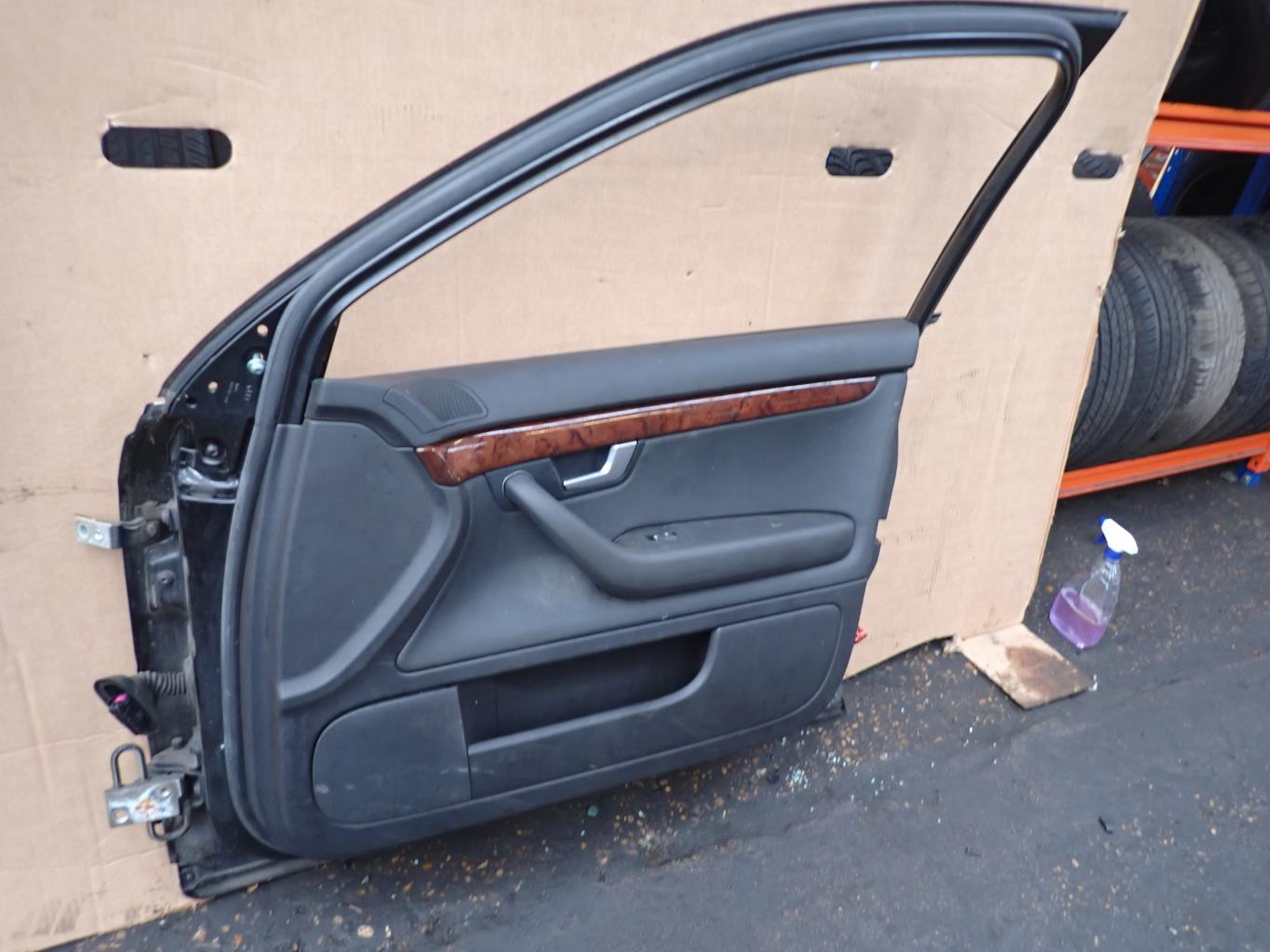 Porte avant droit AUDI A4 2 PHASE 2 Diesel - 1
