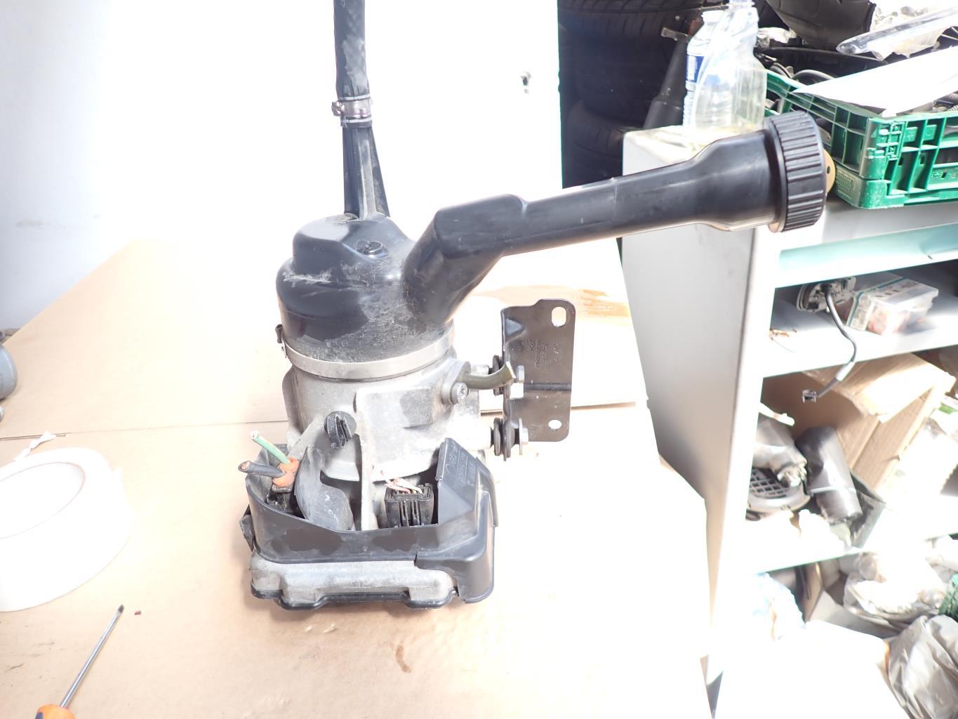 Pompe de direction PEUGEOT 308 1 PHASE 1 Essence - 1