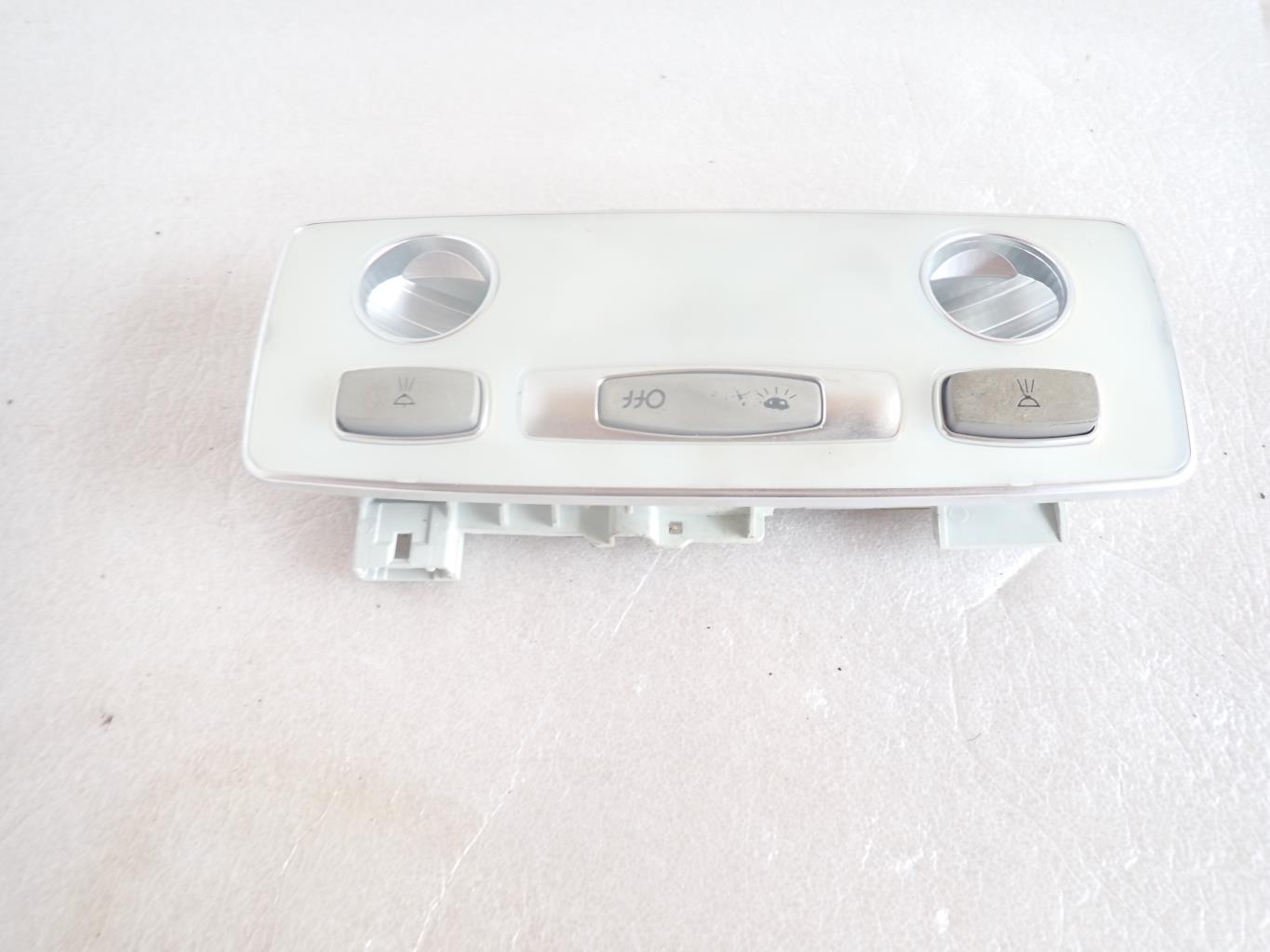 Eclairage de plafonnier RENAULT LAGUNA 3 PHASE 1 Diesel - 1