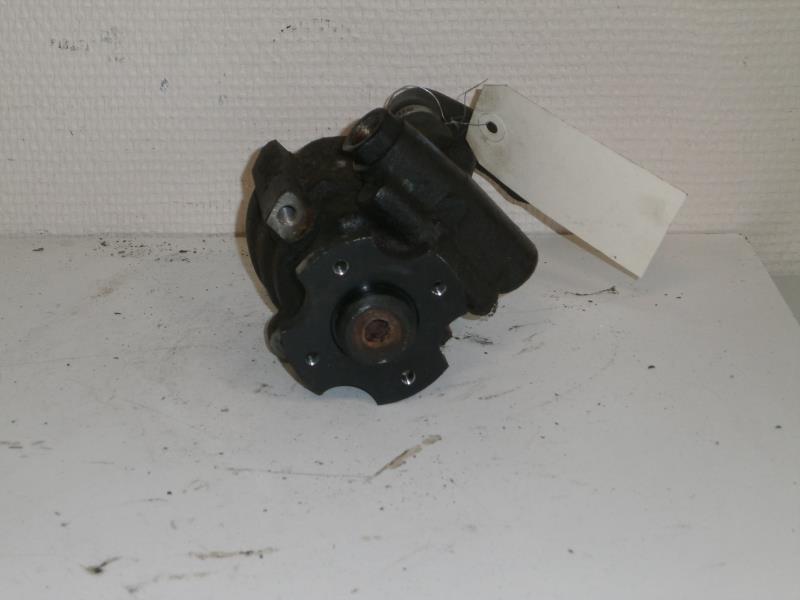 Pompe de direction PEUGEOT 406  - 1