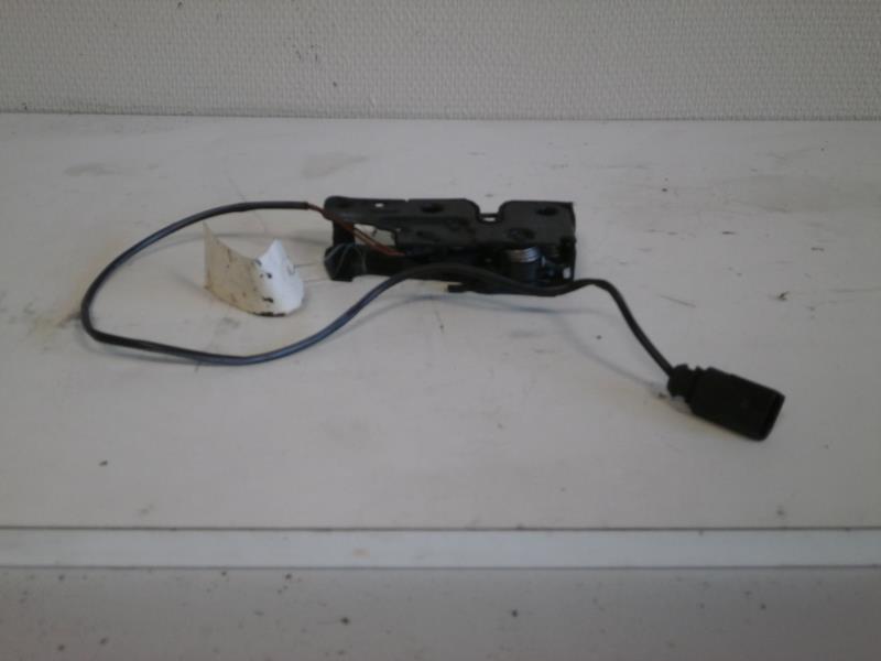 Serrure de capot AUDI A3 2 SPORTBACK PHASE 2 Diesel - 1