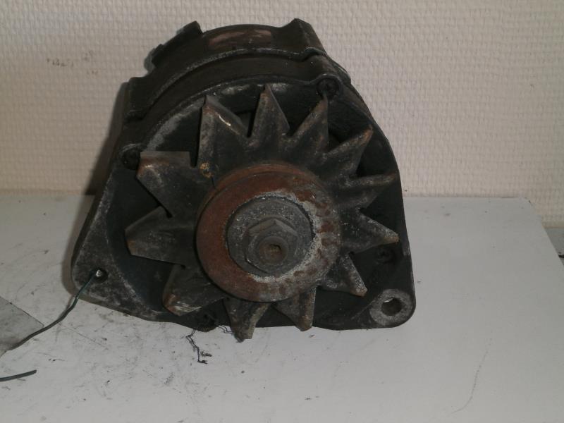 Alternateur AUDI 100 2  - 1