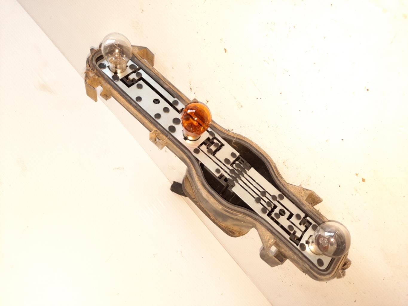 Platine feu arriere droit RENAULT ESPACE 4 PHASE 1 Diesel - 1