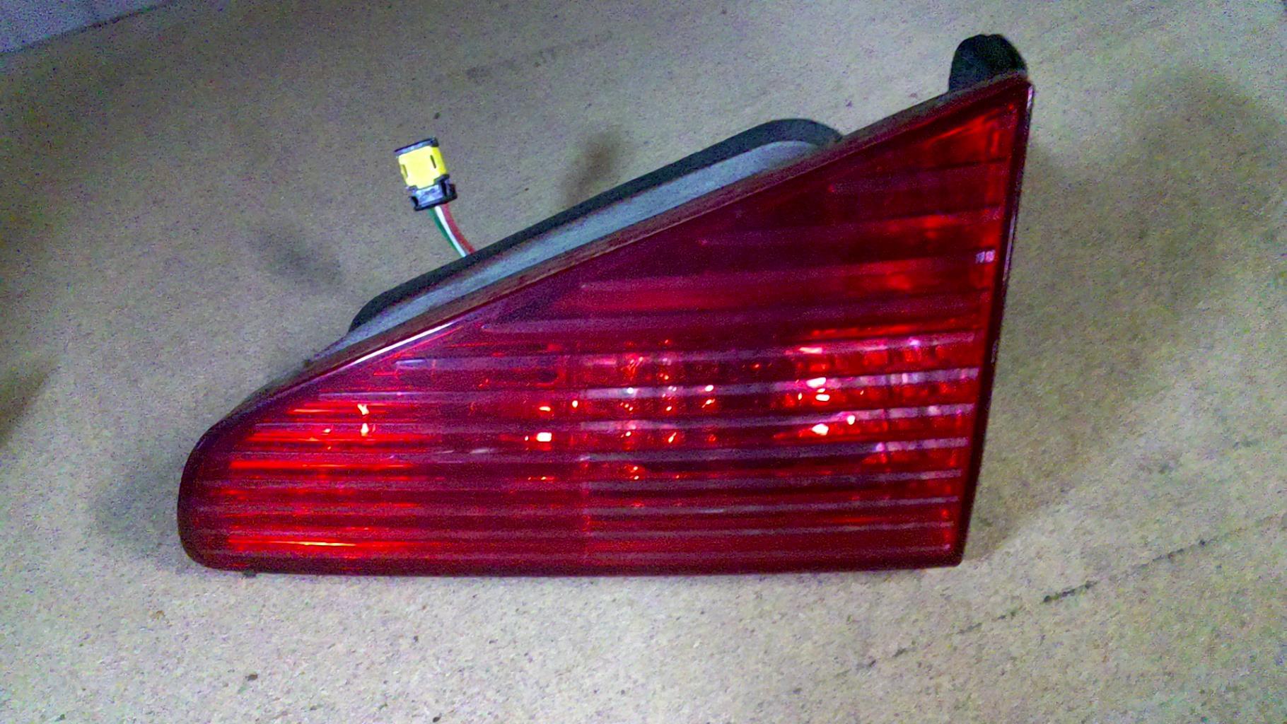 Feu arriere secondaire droit (feux) PEUGEOT 607 PHASE 1 Diesel - 1