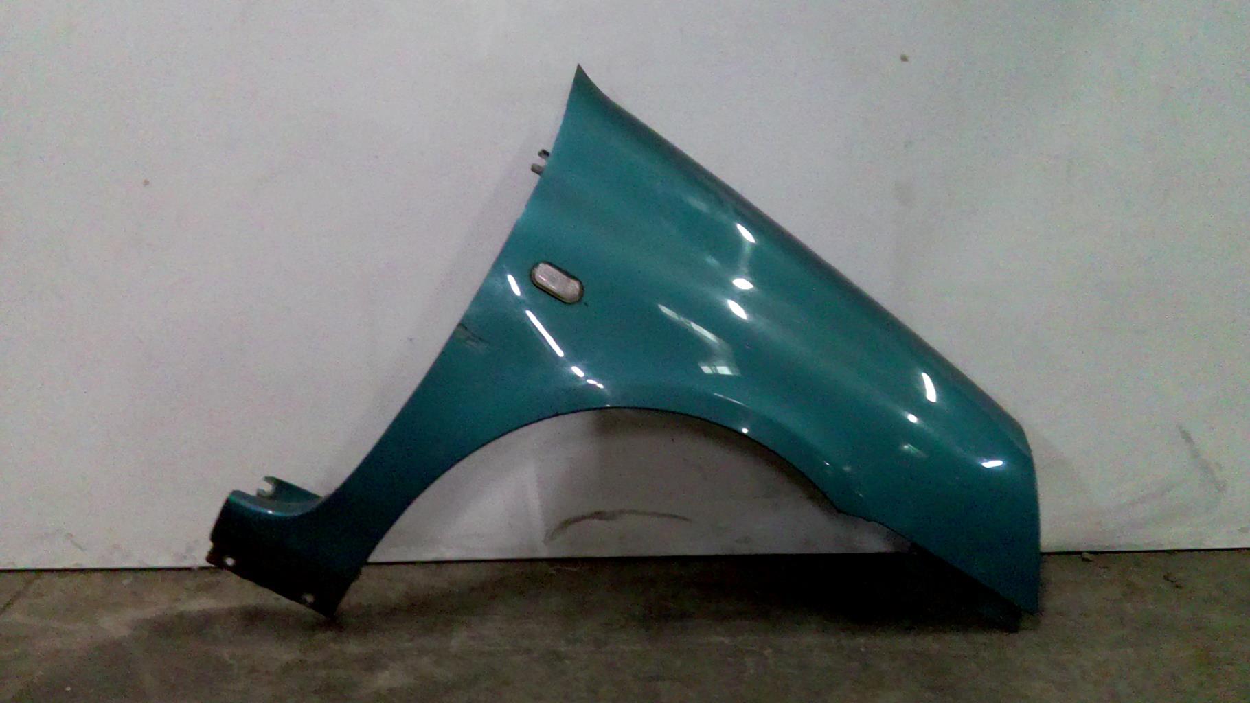 Aile avant droit RENAULT CLIO 2 PHASE 2  - 1