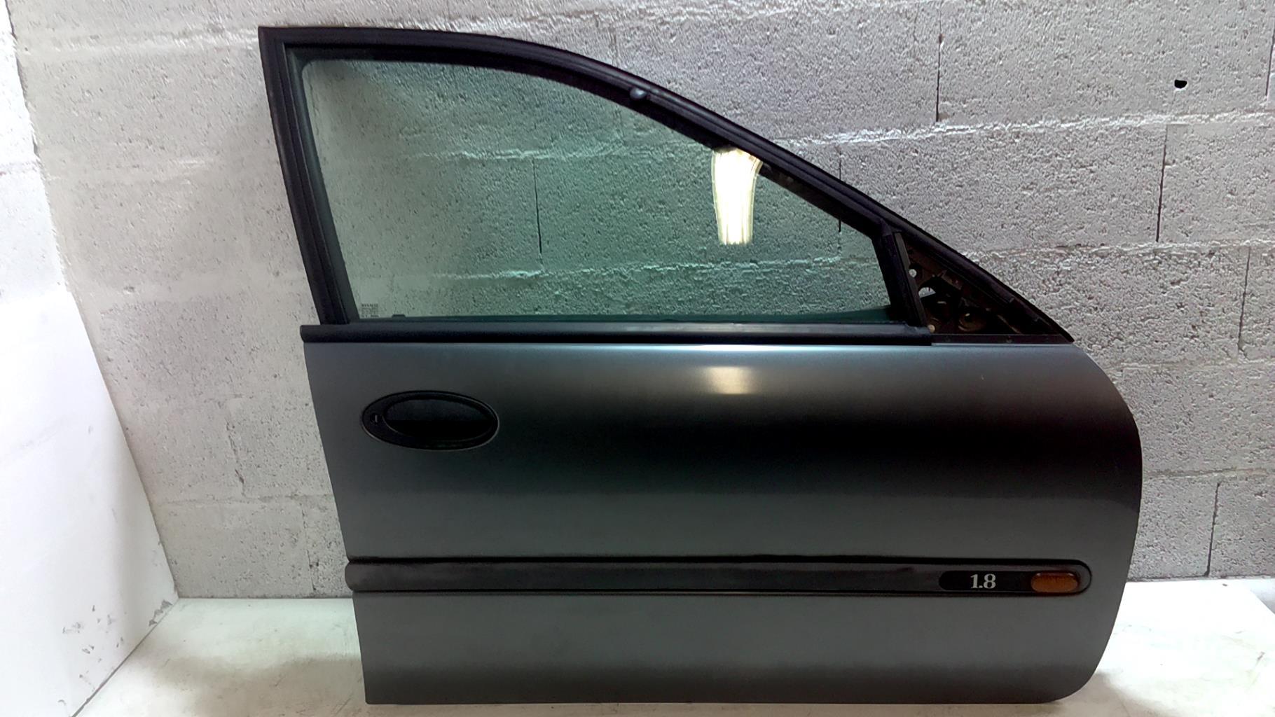 Porte avant droit RENAULT LAGUNA 1 PHASE 1 BREAK Essence - 1