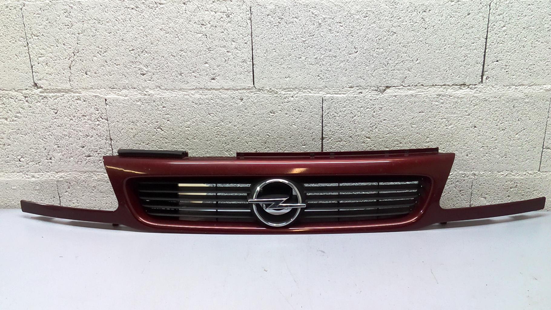 Calandre OPEL ASTRA F  - 1