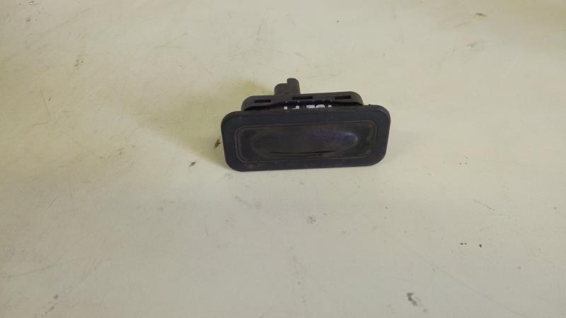 Bouton de coffre RENAULT SCENIC 3 PHASE 1 Diesel - 1