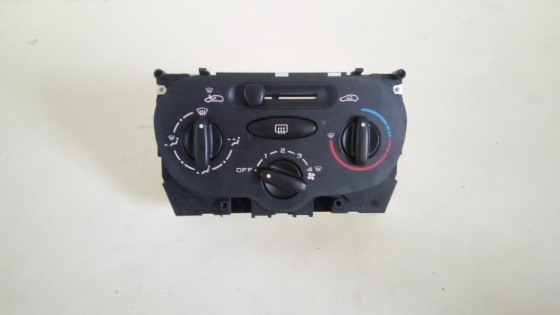 Commande chauffage PEUGEOT 206+ Diesel - 1