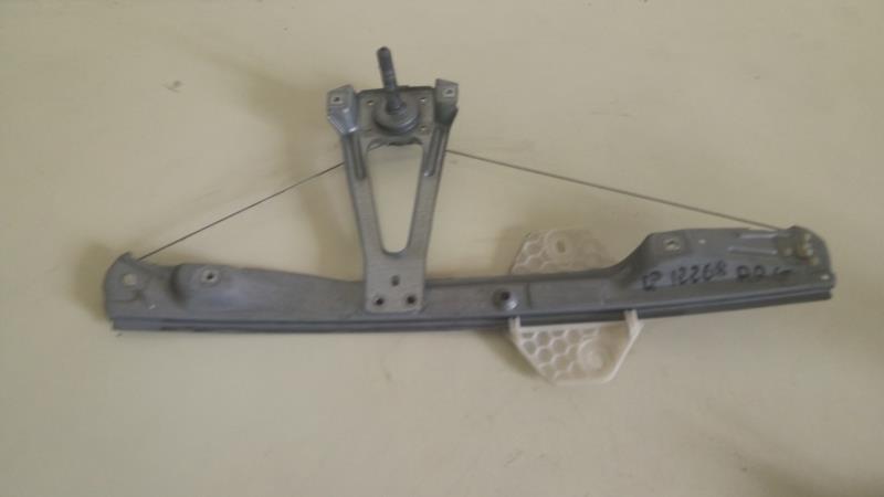 Alzacristalli manuale posteriore sinistro RENAULT CLIO 2 PHASE 2 Diésel - 1