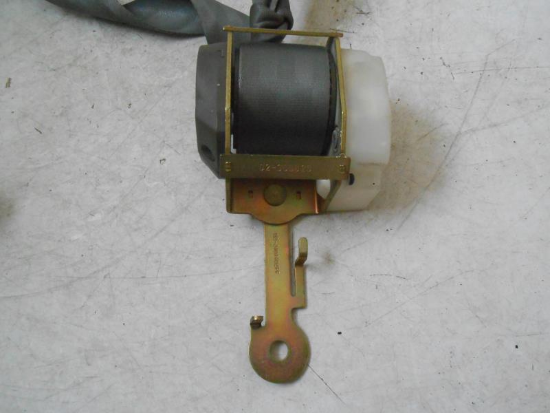 Cintura di sicurezza anteriore destra RENAULT CLIO 2 PHASE 1 Gasolina - 1